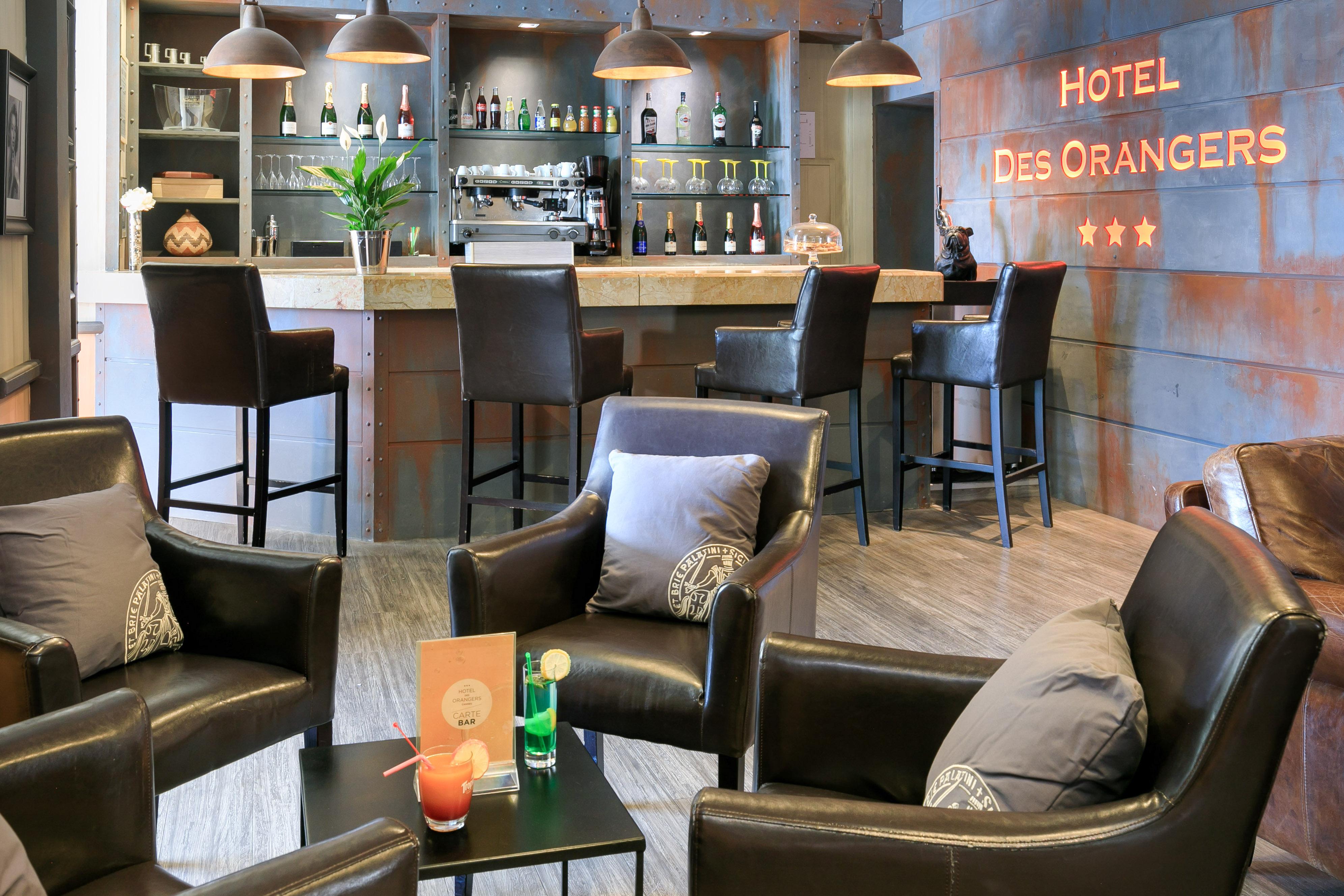 Hotel The Originals Boutique, Des Orangers,